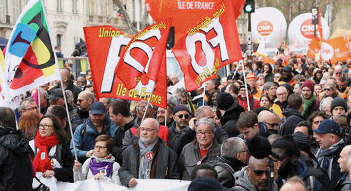 Manifestants blessés : le fabricant du «Flash-Ball» plaide non coupable -  Le Parisien